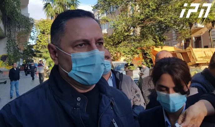 "ნანგრევებში, სავარაუდოდ, 10-15 ადამიანია მოყოლილი... მძიმე სიტუაციაა ნამდვილად" - შს მინისტრის პირველი კომენტარი ბათუმიდან