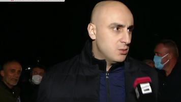 რუსთავის მე-12 პენიტენციურ დაწესებულებასთან მხარდამჭერები და "ნაცმოძრაობის" წევრები შეიკრიბნენ