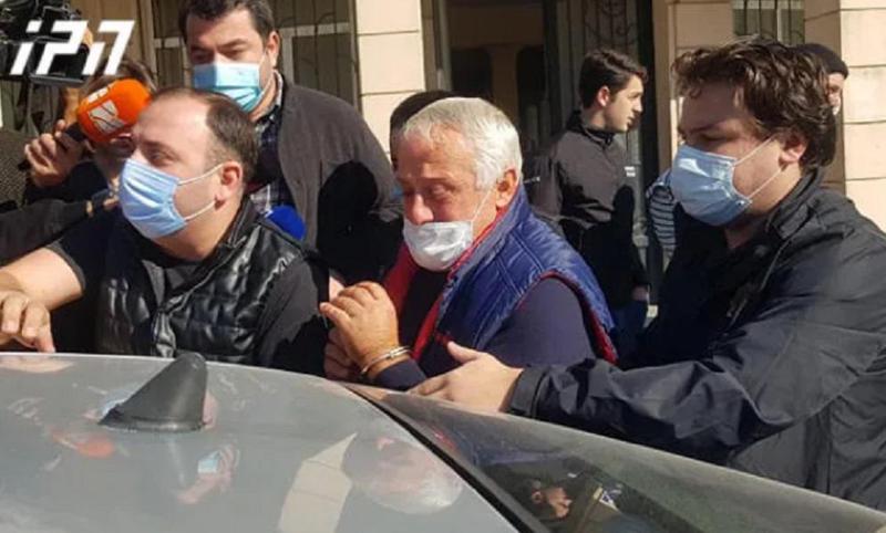 "მაბრალებენ ყველაფერს" - ბათუმში,  კორპუსის ჩამონგრევის საქმეზე დაკავებული მუშა