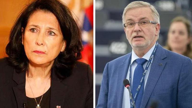 "საქართველოს პრეზიდენტმა გვითხრა, რომ მასაც უსმენენ" - რას ამბობს ევროპარლამენტარი მოსმენებთან დაკავშირებით