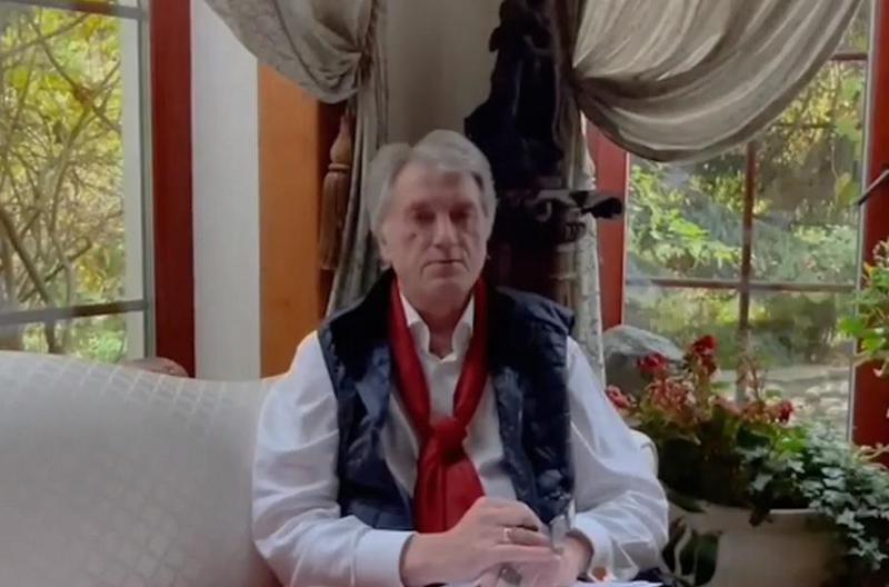 "პარლამენტის წინ ვიდექი და ერთ ლოზუნგს გავიძახდით: "დღეს ყველანი ქართველები ვართ" -  რას ამბობს  ვიქტორ იუშენკო  სააკაშვილის  მხარდამჭერ მიმართვაში