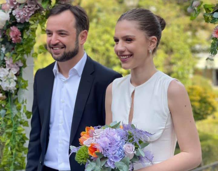 ოთო კახიძემ მესამედ იქორწინა - ქორწილის ფოტოები და თაფლობის თვე ნიუ-იორკში: ვინ არის პოლიტიკოსის რჩეული?