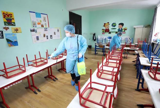 "გამკაცრებულია მონიტორინგი" - რამდენი სკოლა გადავიდა დისტანციურ სწავლებაზე და როგორია კოვიდსტატისტიკა მასწავლებლებში?