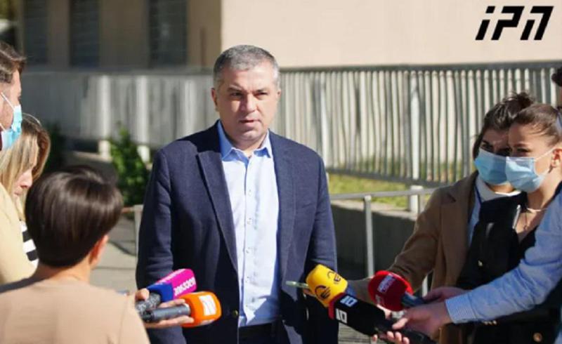 "პრეზიდენტი საკმაოდ ადეკვატური იყო - მზად არის ყველა პოლიტიკურ პარტიას შეხვდეს კონკრეტულ დეტალებზე სასაუბროდ" - დავით ბაქრაძე