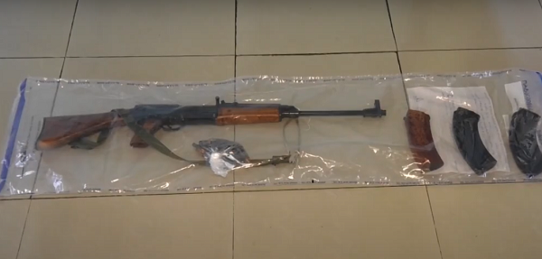 უკანონო ცეცხლსასროლი იარაღები და საბრძოლო მასალა- შსს-მ 4 პირი დააკავა