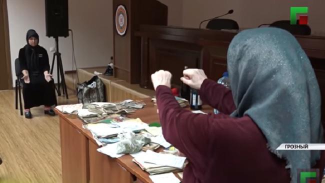 რუსეთის გვარდიამ და ჩეჩნეთის პოლიციამ გროზნოში ჯადოქრობის ბრალდებით 3 ქალი დააკავეს - რა ამოიღეს ნივთმტკიცებად?