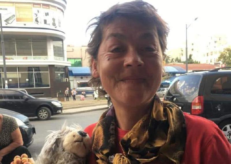 "გლდანელი ირმა უპოვიათ გარდაცვლილი... ეძინა მოლების ფოიეებში და სადარბაზოებში" - რა ინფორმაცია ვრცელდება სოციალურ ქსელში