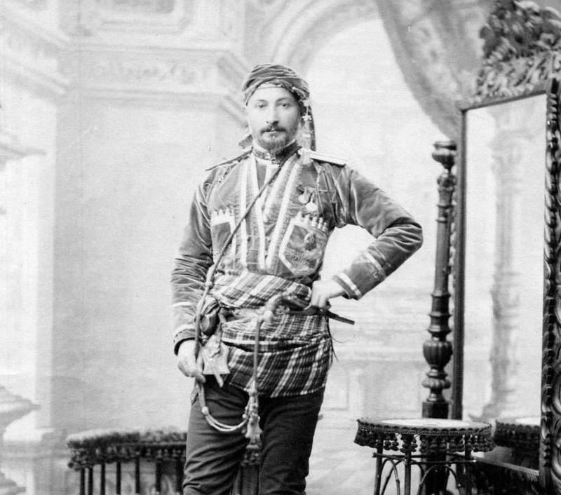 "ექვთიმე თაყაიშვილს მისი უფროსი ძმა საზოგადოებაში არ აჩენდა და ცუდათ ექცეოდა" - ნაკლებად ცნობილი ფაქტები ნიკოკია თაყაიშვილზე