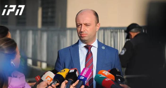 "მეგის ქარდავამ ჩვენება არ მოგვცა... მოტივად დაასახელა, რომ ქართულ გამოძიებას არ ენდობა" - პროკურორი