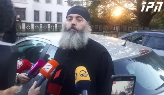 "ჩვენ არ გვყავს საპატრიარქო, არ გვყავს მთავრობა..." - მარტვილის პოლიცია ყველა სასულიერო პირმა დატოვა