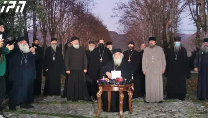 "თავდასხმა მომიწყვეს სკოლაში და ზღვარს გადავიდნენ... მომიწია განჩინების გამოქვეყნება" - რას ამბობს მეუფე სტეფანე განკვეთილ სასულიერო პირებზე