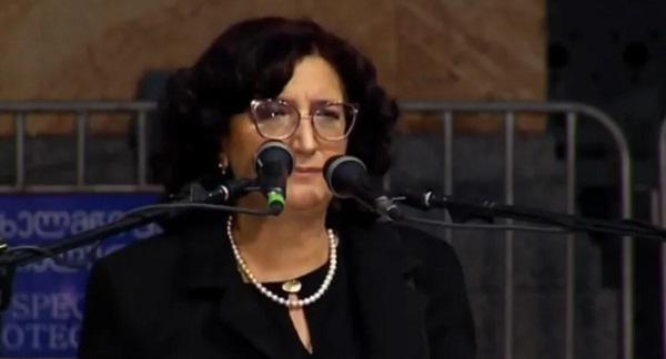 "ნაციონალური მოძრაობა" ერთხელ და სამუდამოდ უნდა აიკრძალოს, როგორც პოლიტიკური პარტია, ისე როგორც ფაშიზმი აიკრძალა მსოფლიოში" - ია მეტრეველი