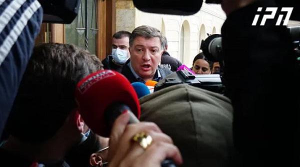 რატომ გააძევეს გიგი უგულავა სასამართლო დარბაზიდან