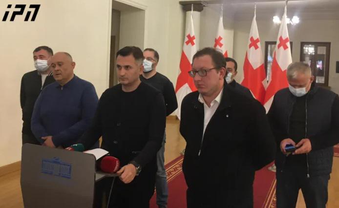 პარლამენტის 9 ოპოზიციონერი წევრი შიმშილობას იწყებს