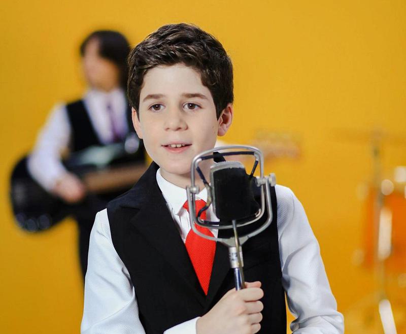 "მე არ მეშინია, კარგად უნდა გამოვიდე..." - 10 წლის ნიკოლოზი, ულამაზესი ხმით და დიდი გეგმებით,  საბავშვო "ევროვიზიისთვის" ემზადება