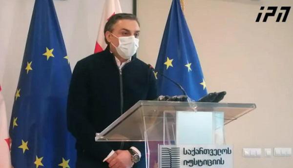 "ძირითადი სასიცოცხლო მაჩვენებლები ნორმის ფარგლებშია" - რას ამბობს პენიტენციური სამსახურის წარმომადგენელი სააკაშვილის ჯანმრთელობის მდგომარეობის შესახებ