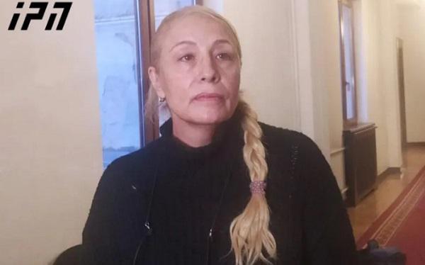 "მივმართავ ყველა საელჩოს, სასწრაფოდ მიიღეთ ზომები, ჩემი შვილის სიცოცხლე საფრთხეშია - თუ ამას არ გააკეთებთ, აიღეთ მაუზერი და დაგგვხვრიტეთ" - ელენე ხოშტარიას დედა