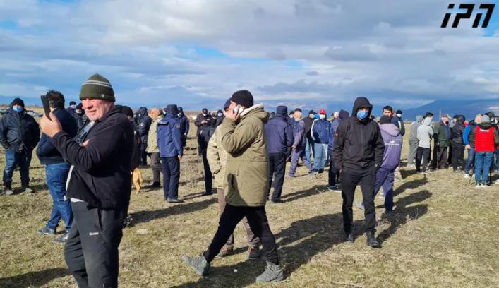 გორის მუნიციპალიტეტის სოფელ ზეღდულეთში ხმაურია - ადგილზე სამართალდამცავები იმყოფებიან