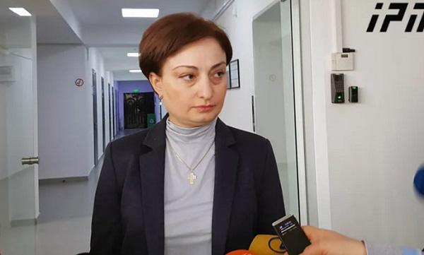"ლოს-ანჯელესში, მოსამართლემ ქუჩის მუსიკოსის დაკრულზე დაიწყო ცეკვა, მეც რომ იგივე გავაკეთო, მეორე დღეს ჩემ მიმართ აგორებული კამპანია როგორი იქნება?!" - ნინო სანდოძე
