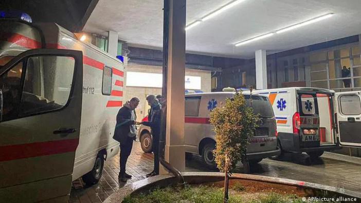 ტრაგედია კოსოვოში - ავტობუსს, რომელსაც სკოლის მოსწავლეები გადაჰყავდა, ცეცხლი გაუხსნეს, დაღუპულია 3 ადამიანი