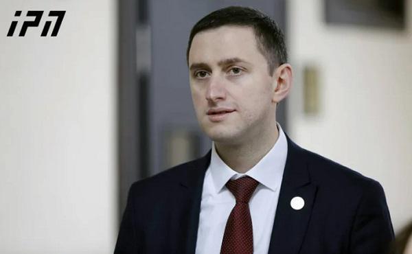 "350 000 ლარი სტილისტზე და მზარეულზე, 60 ათასი ლარი შვილების სწავლაზე და 720 ათასი ლარი ბოტოქსებზე დახარჯა სააკაშვილმა... აცილების საფუძველი არ არსებობს" - პროკურორი