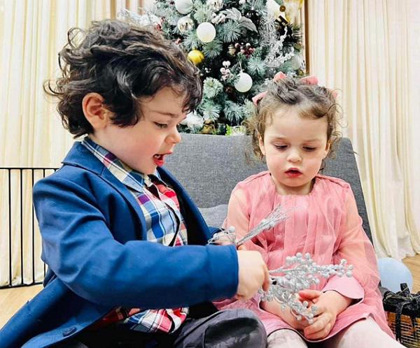 "ტყუპები 2 წლის გახდნენ" - ყოფილი პრემიერი მამუკა ბახტაძე შვილების ახალ ფოტოს აქვეყნებს