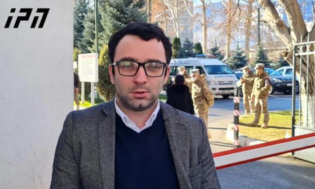 "ბრალდებულმა სააკაშვილის ადვოკატს საქმის გარჩევა დაუწყო" - სპეციალურმა საგამოძიებო სამსახურმა დამნაშავედ ცნო პენიტენციური დეპარტამენტის თანამშრომელი: საქმის დეტალები