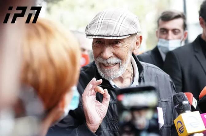 "ჩაი დამალევინა, სააკაშვილი კარგად არ არის, თვალებზე ეტყობა - პოლონელებს უთქვამთ, ჩვენ მოგვეცით, მოვარჩენთო" - ბუბა კიკაბიძე