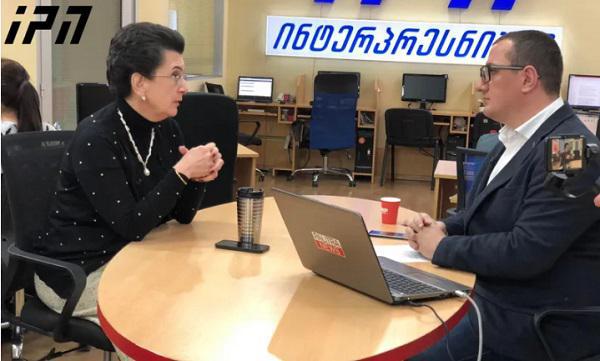 "რით ვერ მოგაწონეთ თავი ოპოზიციურმა პარტიებმა?  დიმიტრი გელოვანებს რომ მოითხოვთ, უკაცრავად და, დიმიტრი გელოვანები თქვენ ხართ?" - ნინო ბურჯანაძე საზოგადოებას