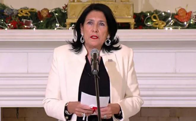 "დღეს, როცა ჩვენი საზოგადოება შეპყრობილია პოლარიზაციის სენით, საქართველო საჭიროებს თქვენს მამობრივ ლოცვას" - პრეზიდენტი ილია მეორეს