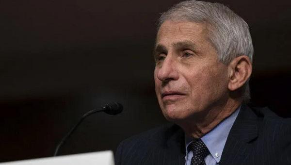 "საშობაო მოგზაურობები "ომიკრონ“ ვარიანტის გავრცელებას გაზრდის" - ენტონი ფაუჩი