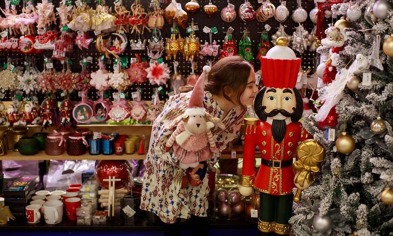 „აქსის თაუერსის“ სავაჭრო ცენტრი – სასიამოვნო საშოპინგო სივრცე წინასაახალწლოდ