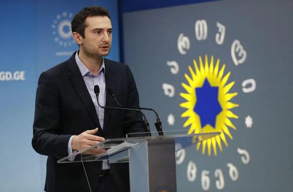 "შორს არსად მივდივარ, ვრჩები პოლიტსაბჭოში, ვრჩები ჩემს გუნდთან ერთად" - კახა კუჭავა