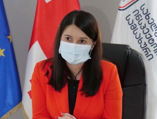 "მინდა გაცნობით, რომ ტროლების "ქარხანა" აქტიურად ამუშავდა" - რას წერს ლონდა თოლორაია "ფეისბუქზე"?