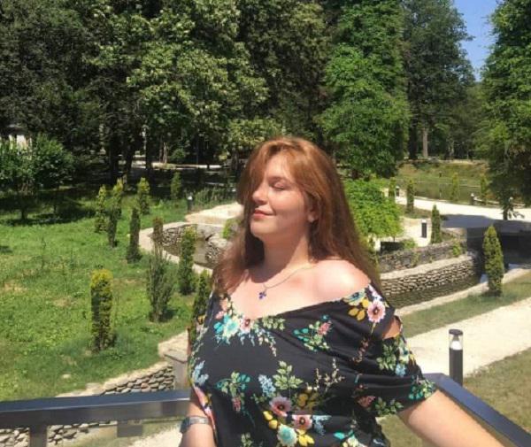 "შენი ოცნების გოგო მოავლინე სამყაროს და შენ ზეცაში გაფრინდი... ასე არ უნდა ხდებოდეს" - ვინ არის საკეისრო კვეთის დროს გარდაცვლილი 19 წლის ორსული?