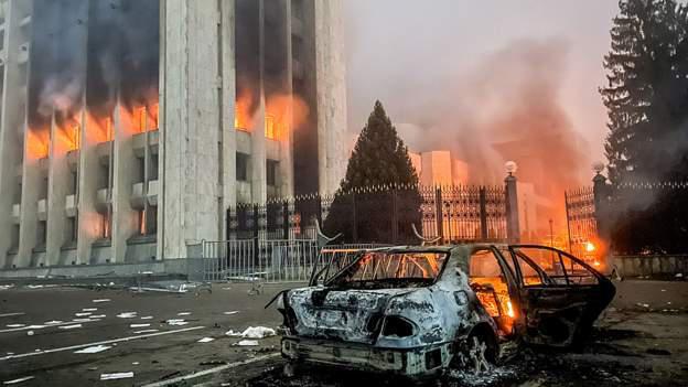 არეულობა ყაზახეთში გრძელდება, არის მსხვერპლი, პრორუსული სამხედრო ალიანსი კი შუააზიურ სახელმწიფოში ე.წ.სამშვიდობო ძალებს გზავნის