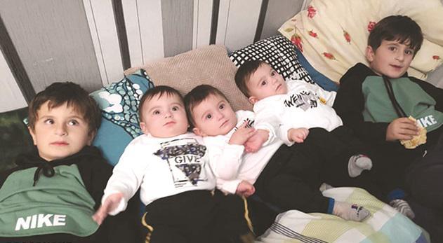 ტყუპი ვაჟის შემდეგ კიდევ სამი ტყუპი ბიჭი - "გაუჩერებლად ვიმეორებდი, ტყუპი ხომ უკვე მყავს, შეუძლებელია, კიდევ სამი გამიჩნდეს-მეთქი"