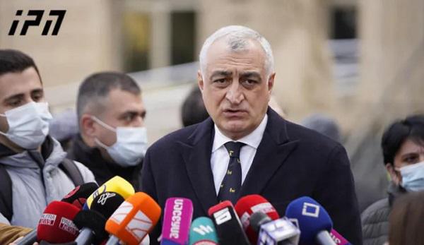 "შემოთავაზება გვქონდა ბიძინა ივანიშვილისგან, იქნებ დავამთავროთო - ან ვალში უნდა იყო მასთან, ან უნდა იყო "გაშავებული" მის სიაში" - მამუკა ხაზარაძე