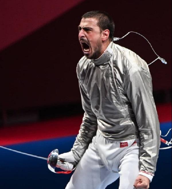 პირველი ქართველი მსოფლიო ჩემპიონი ფარიკაობაში - სანდრო ბაზაძის ტრიუმფი