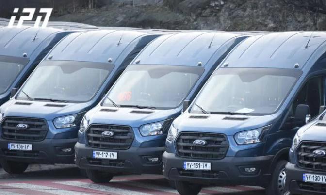 რა ინფორმაციას ავრცელებს თბილისის მერია ახალი მიკროავტობუსების მარშრუტებთან დაკავშირებით?