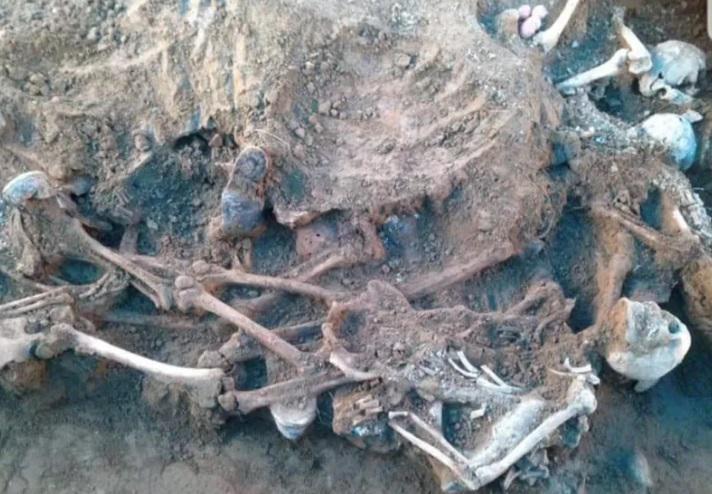 "ვიპოვეთ მონეტები და დახვრეტილთა პირადი ნივთები" - ხელვაჩაურში, არქეოლოგებმა საბჭოთა პერიოდში დახვრეტილი 29 ადამიანის ნეშტი აღმოაჩინეს