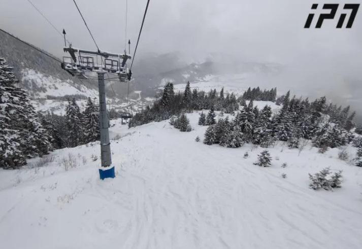 "ბაკურიანში საბაგირო ძაბვის ვარდნის გამო გაჩერდა... მობილიზებულნი არიან მაშველები" - მთის კურორტების განვითარების კომპანია