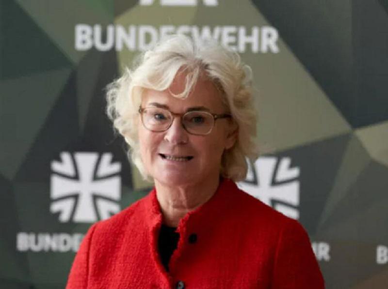 გერმანიის თავდაცვის მინისტრი აცხადებს, რომ ქვეყანა უკრაინაში იარაღის მიწოდებას არ გეგმავს