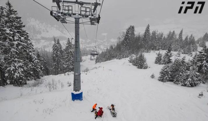ბაკურიანში სამაშველო ოპერაცია დასრულდა - გაჩერებული საბაგიროდან 25 ადამიანი გამოიყვანეს