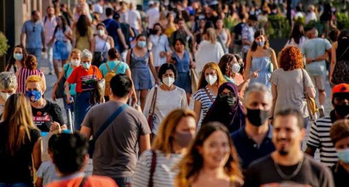 იტალიასა და ესპანეთში ღია სივრცეებში პირბადის გამოყენების ვალდებულება უქმდება