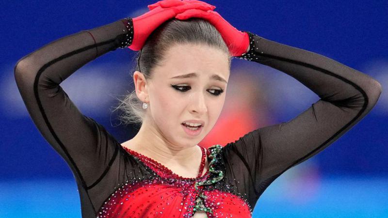 სკანდალი ოლიმპიადაზე: რუსი თინეიჯერი მოციგურავის სისხლში აკრძალული ნივთიერება აღმოჩნდა და ნაკრების წევრებს ოქროს მედლებს აღარ აძლევენ