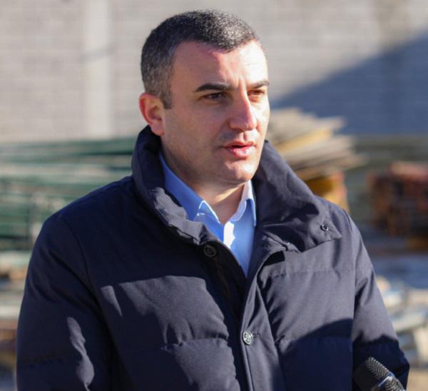 "ჩამოინგრა საცხოვრებელი სახლის კედელი... რამდენიმე სოფელს შეუწყდა ელექტროენერგიის მიწოდება" - სახელმწიფო რწმუნებული ქვემო ქართლში სოფელ სამებასთან მომხდარ მიწისძვრაზე