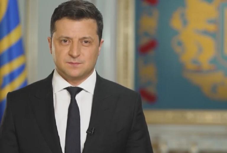 "გვეუბნებიან, რომ 16 თებერვალი იქნება თავდასხმის დღე. ჩვენ ვაქცევთ გაერთიანების დღედ... ვერასდროს შევძელით დანებება და არც ვაპირებთ ამის სწავლას" - ვლადიმერ ზელენსკის მიმართვა