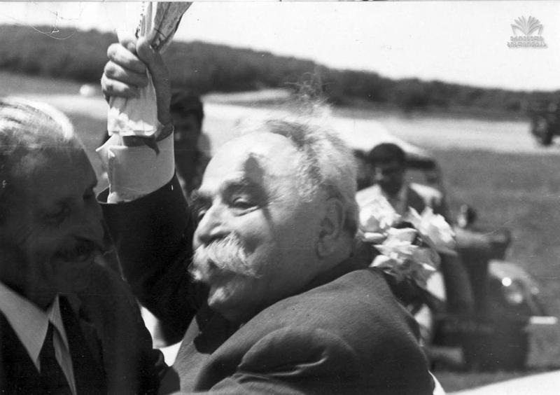 რატომ სთხოვდა ხრუშჩოვი ულვაშის მოპარსვას, რას ჰყვებოდა მიხეილ სააკაშვილის პაპა მასზე და ვინ იყო ფსიქიატრის დიდი სიყვარული - ავლიპ ზურაბაშვილის ცხოვრების ნაკლებად ცნობილი ამბები