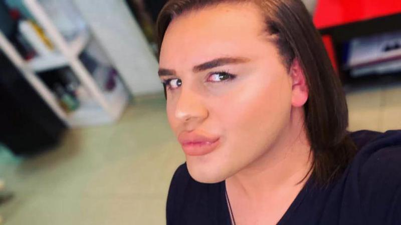 "თავს დამესხა სამი ადამიანი და პოლიცია არ რეაგირებს, სასწრაფოდ სამივე მომიყვანეთ და დაიჭირეთ" - დიზაინერ გიორგი მასხულიას თქმით, მას ფიზიკურად გაუსწორდნენ